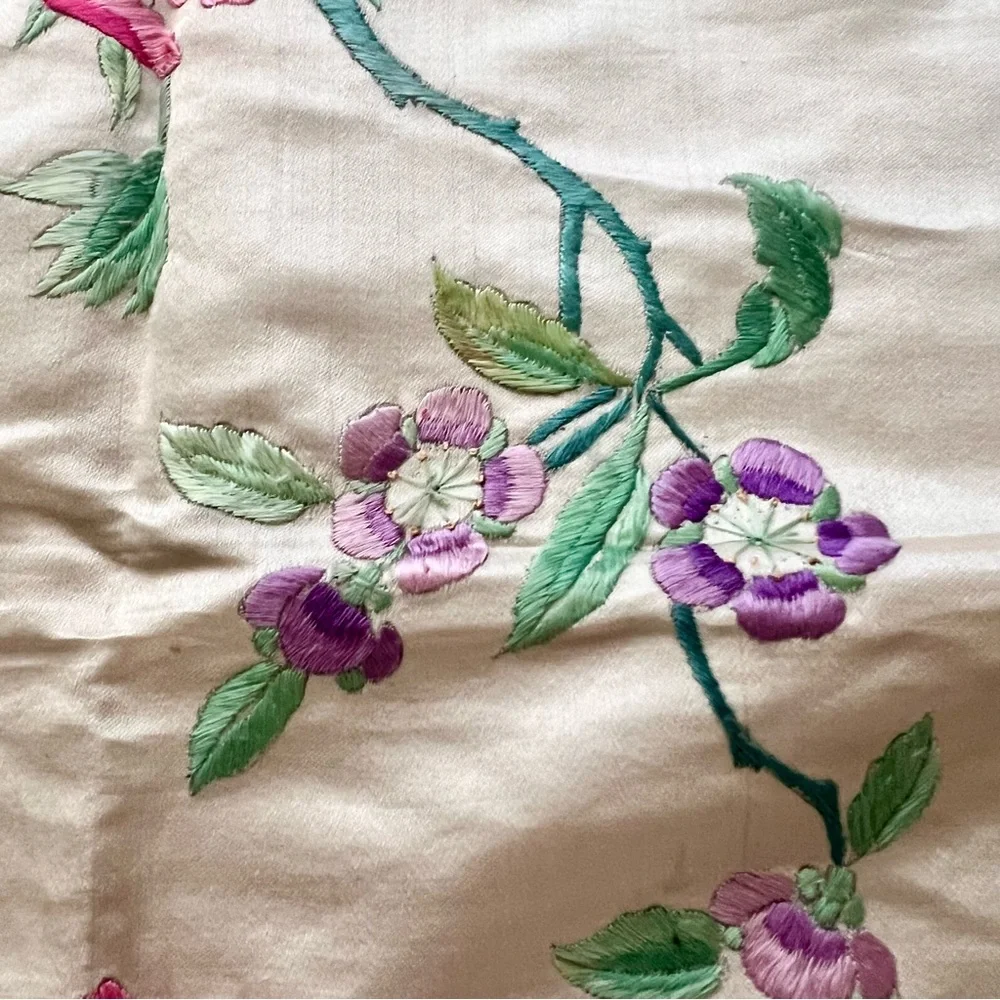 Marked Antique Chinese Silk‎ Hand Embroidery Textile Panel Flowers & Butterfly